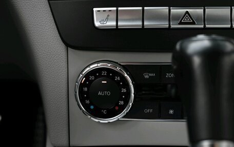 Mercedes-Benz C-Класс, 2011 год, 1 650 000 рублей, 24 фотография