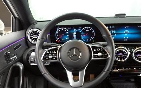 Mercedes-Benz A-Класс, 2021 год, 1 670 000 рублей, 7 фотография