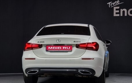 Mercedes-Benz A-Класс, 2021 год, 1 670 000 рублей, 4 фотография