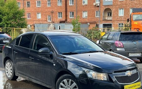 Chevrolet Cruze II, 2011 год, 699 000 рублей, 3 фотография