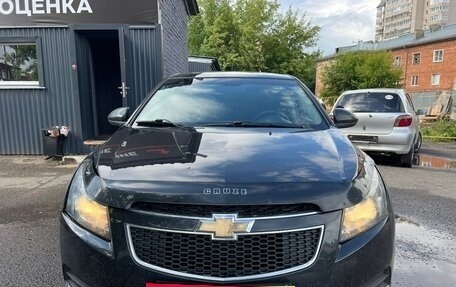 Chevrolet Cruze II, 2011 год, 699 000 рублей, 2 фотография