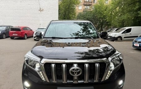 Toyota Land Cruiser Prado 150 рестайлинг 2, 2014 год, 4 250 000 рублей, 5 фотография