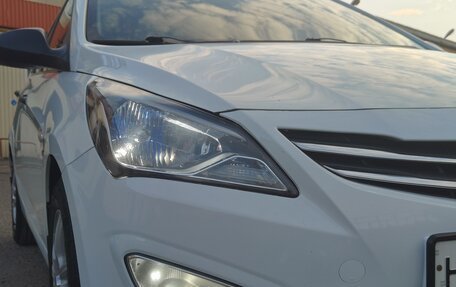 Hyundai Solaris II рестайлинг, 2015 год, 865 000 рублей, 11 фотография