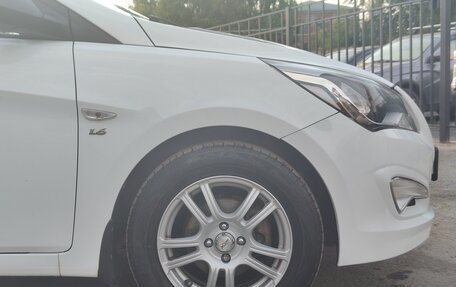 Hyundai Solaris II рестайлинг, 2015 год, 865 000 рублей, 13 фотография