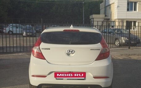 Hyundai Solaris II рестайлинг, 2015 год, 865 000 рублей, 7 фотография