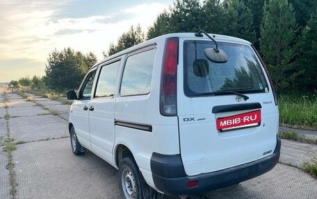 Toyota Town Ace III, 1999 год, 550 000 рублей, 4 фотография