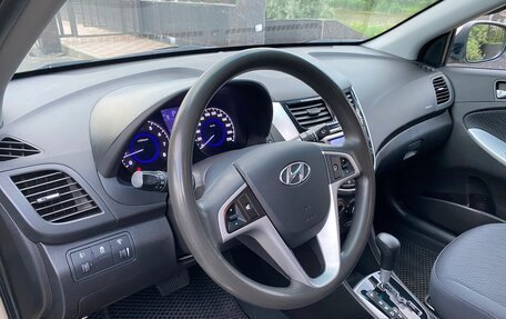 Hyundai Solaris II рестайлинг, 2013 год, 990 000 рублей, 10 фотография