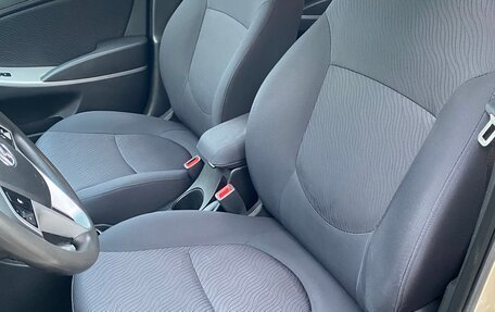 Hyundai Solaris II рестайлинг, 2013 год, 990 000 рублей, 11 фотография
