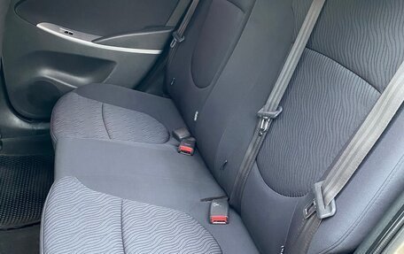Hyundai Solaris II рестайлинг, 2013 год, 990 000 рублей, 13 фотография