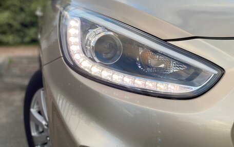 Hyundai Solaris II рестайлинг, 2013 год, 990 000 рублей, 23 фотография