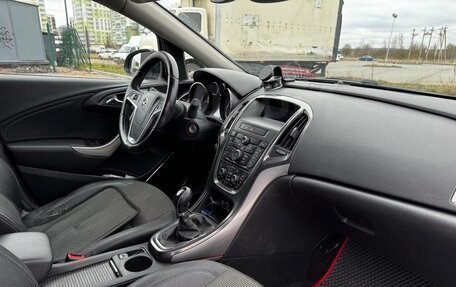 Opel Astra J, 2011 год, 800 000 рублей, 11 фотография