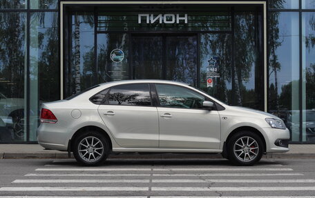 Volkswagen Polo VI (EU Market), 2011 год, 780 000 рублей, 4 фотография