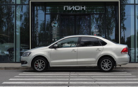 Volkswagen Polo VI (EU Market), 2011 год, 780 000 рублей, 2 фотография