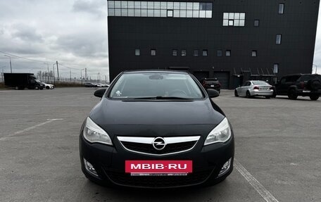 Opel Astra J, 2011 год, 800 000 рублей, 8 фотография