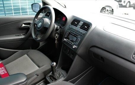 Volkswagen Polo VI (EU Market), 2011 год, 780 000 рублей, 6 фотография