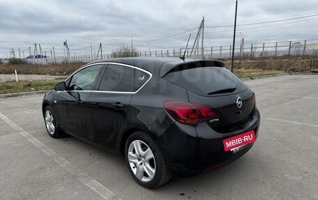 Opel Astra J, 2011 год, 800 000 рублей, 5 фотография