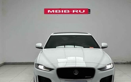 Jaguar XE I рестайлинг, 2022 год, 2 270 000 рублей, 2 фотография