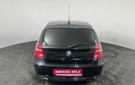 BMW 1 серия, 2011 год, 900 000 рублей, 4 фотография