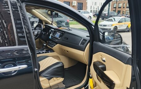 KIA Carnival, 2020 год, 3 000 000 рублей, 12 фотография