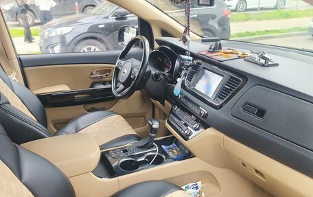 KIA Carnival, 2020 год, 3 000 000 рублей, 13 фотография