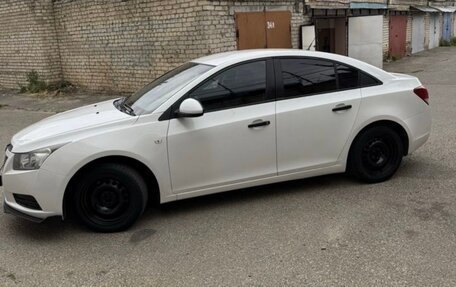 Chevrolet Cruze II, 2012 год, 635 000 рублей, 2 фотография