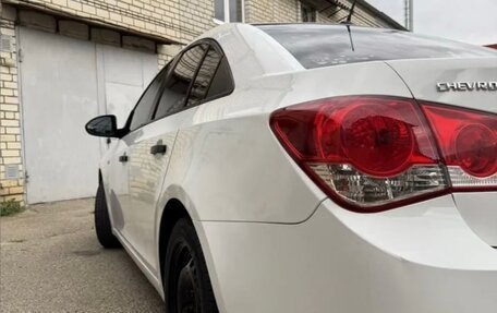 Chevrolet Cruze II, 2012 год, 635 000 рублей, 3 фотография