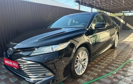 Toyota Camry, 2018 год, 2 900 000 рублей, 7 фотография