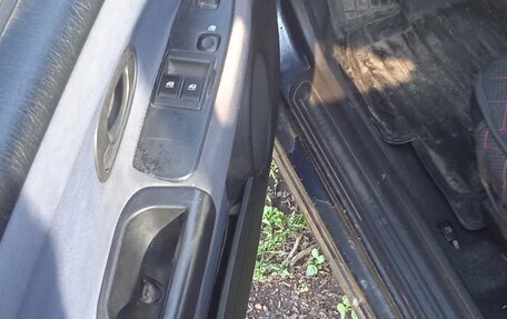 Mitsubishi Carisma I, 2002 год, 105 000 рублей, 11 фотография