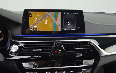 BMW 5 серия, 2020 год, 3 275 000 рублей, 13 фотография