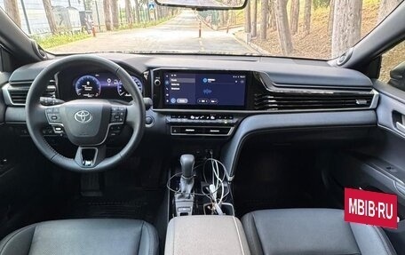 Toyota Camry, 2024 год, 4 890 000 рублей, 8 фотография