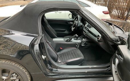 Fiat 124 Spider I, 2018 год, 2 700 000 рублей, 5 фотография