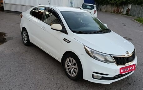 KIA Rio III рестайлинг, 2017 год, 890 000 рублей, 2 фотография