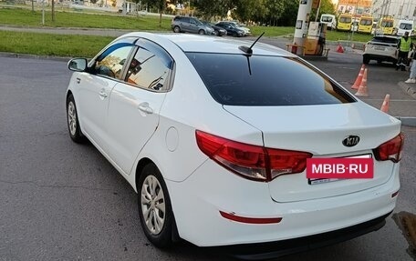 KIA Rio III рестайлинг, 2017 год, 890 000 рублей, 4 фотография