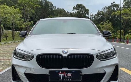 BMW 1 серия, 2022 год, 1 800 052 рублей, 2 фотография