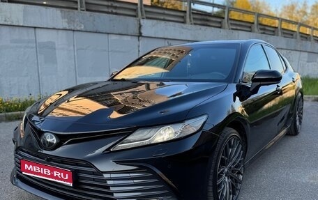 Toyota Camry, 2018 год, 3 099 000 рублей, 1 фотография
