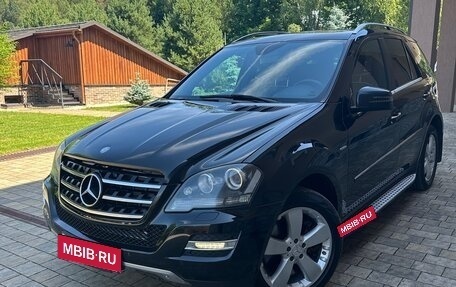 Mercedes-Benz M-Класс, 2011 год, 2 300 000 рублей, 1 фотография