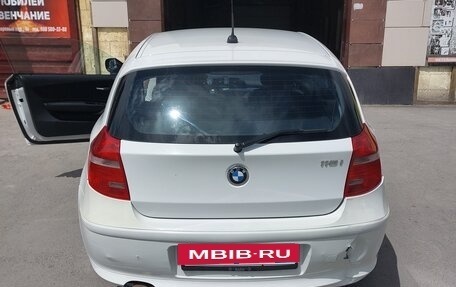 BMW 1 серия, 2011 год, 830 000 рублей, 3 фотография