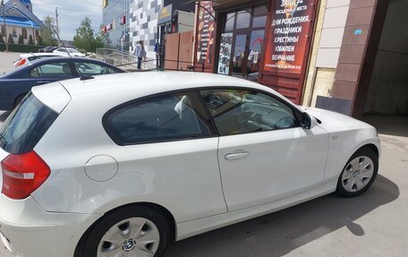 BMW 1 серия, 2011 год, 830 000 рублей, 4 фотография