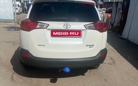 Toyota RAV4, 2014 год, 1 940 000 рублей, 3 фотография