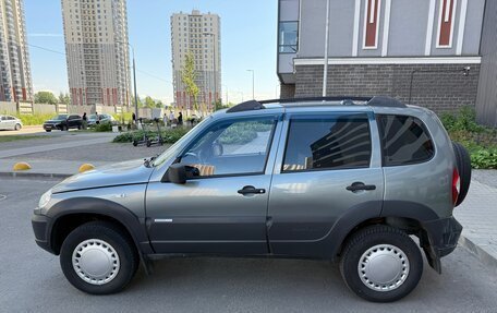 Chevrolet Niva I рестайлинг, 2011 год, 290 000 рублей, 5 фотография