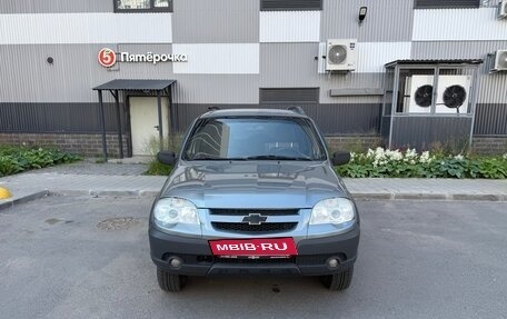 Chevrolet Niva I рестайлинг, 2011 год, 290 000 рублей, 2 фотография