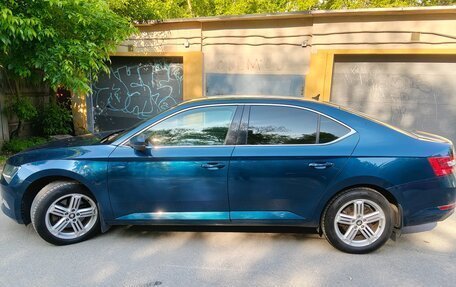 Skoda Superb III рестайлинг, 2015 год, 1 850 000 рублей, 6 фотография