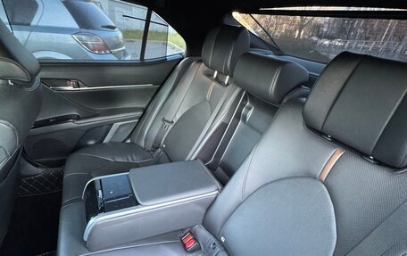 Toyota Camry, 2018 год, 3 099 000 рублей, 22 фотография