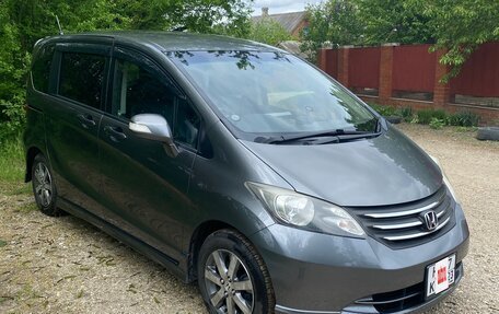 Honda Freed I, 2010 год, 1 200 000 рублей, 7 фотография