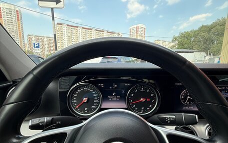 Mercedes-Benz E-Класс, 2019 год, 1 900 000 рублей, 10 фотография