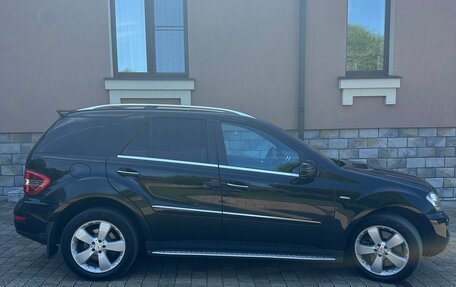 Mercedes-Benz M-Класс, 2011 год, 2 300 000 рублей, 4 фотография