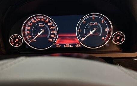 BMW 7 серия, 2014 год, 3 050 000 рублей, 13 фотография