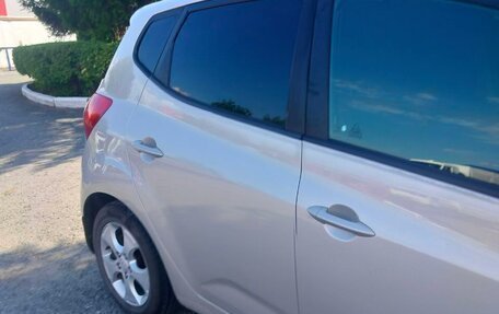 KIA Venga I, 2011 год, 800 000 рублей, 5 фотография