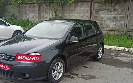 Volkswagen Golf V, 2005 год, 680 000 рублей, 2 фотография