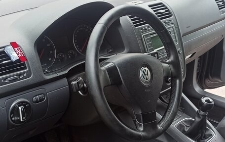 Volkswagen Golf V, 2005 год, 680 000 рублей, 12 фотография